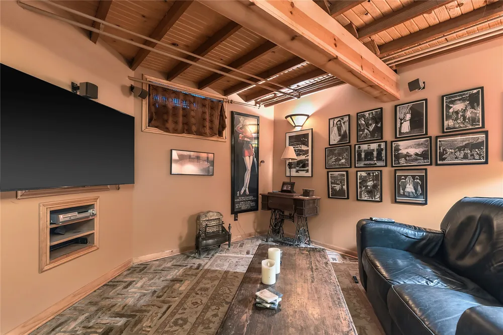 4730 S Columbia Place Tulsa, OK 74105