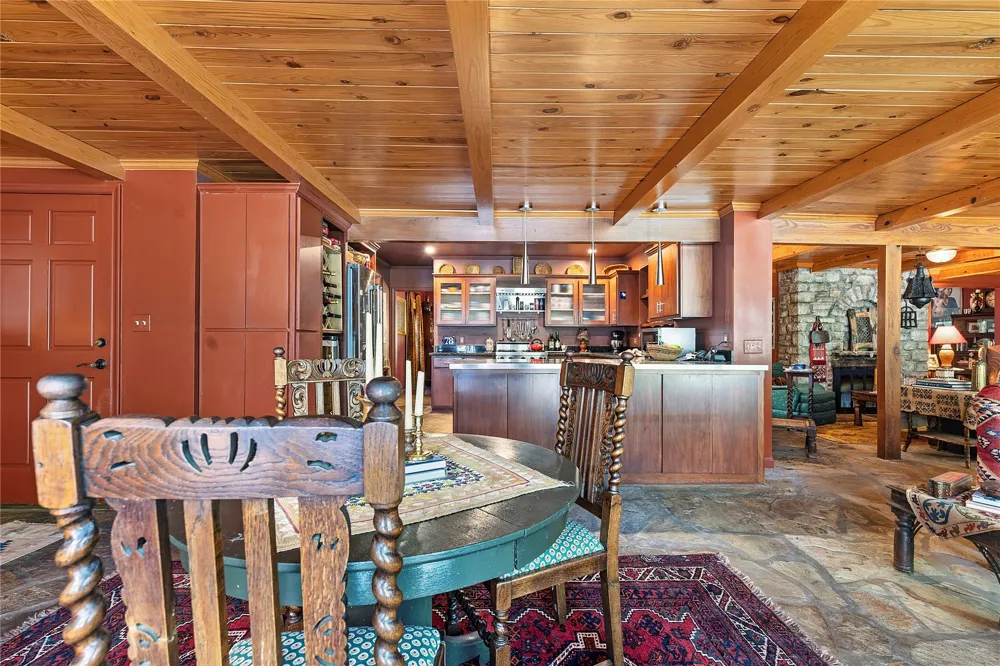 4730 S Columbia Place Tulsa, OK 74105