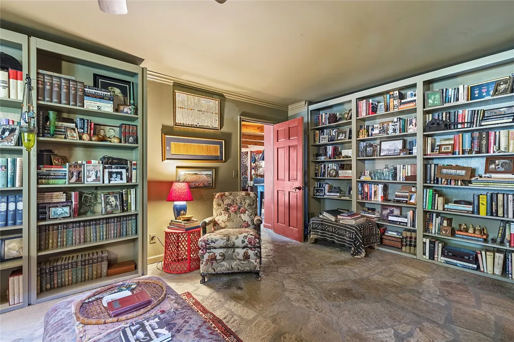 4730 S Columbia Place Tulsa, OK 74105