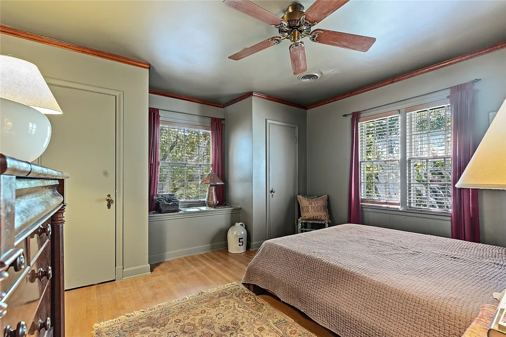 4730 S Columbia Place Tulsa, OK 74105