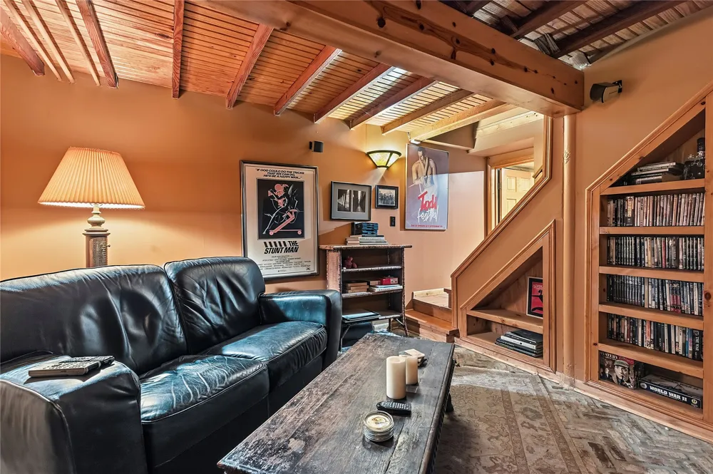 4730 S Columbia Place Tulsa, OK 74105