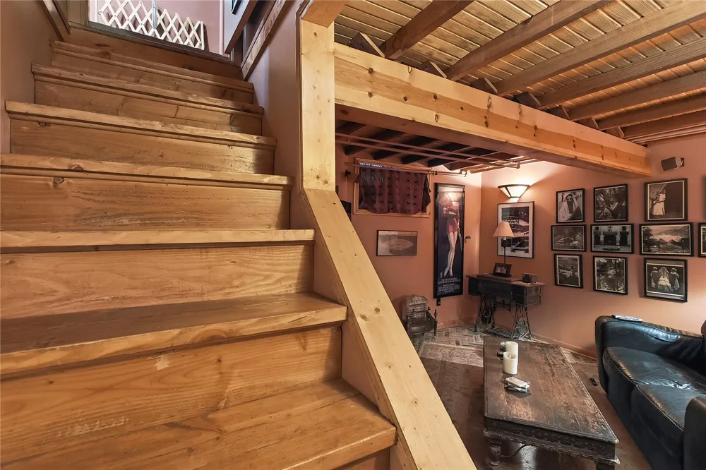 4730 S Columbia Place Tulsa, OK 74105