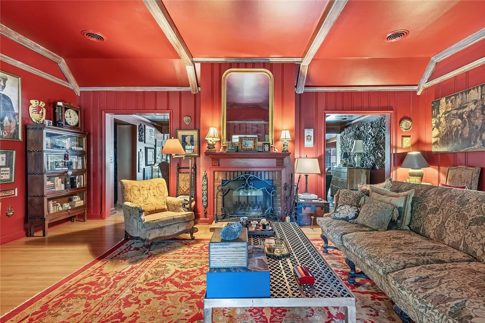 4730 S Columbia Place Tulsa, OK 74105