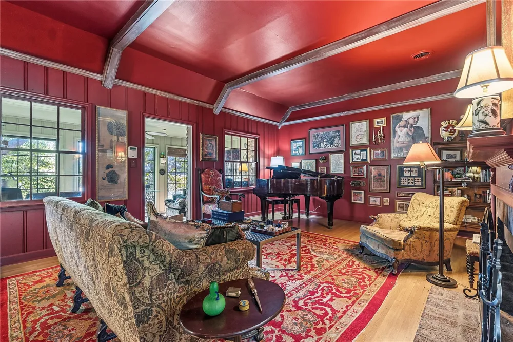 4730 S Columbia Place Tulsa, OK 74105