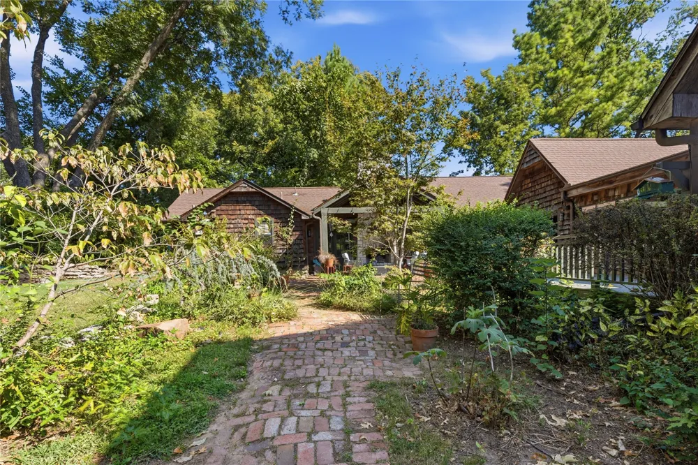 4730 S Columbia Place Tulsa, OK 74105