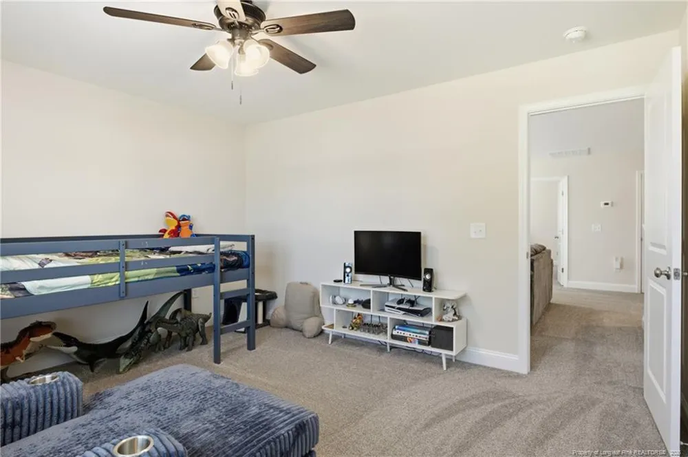 5049 Boxcut Lane Hope Mills, NC 28348