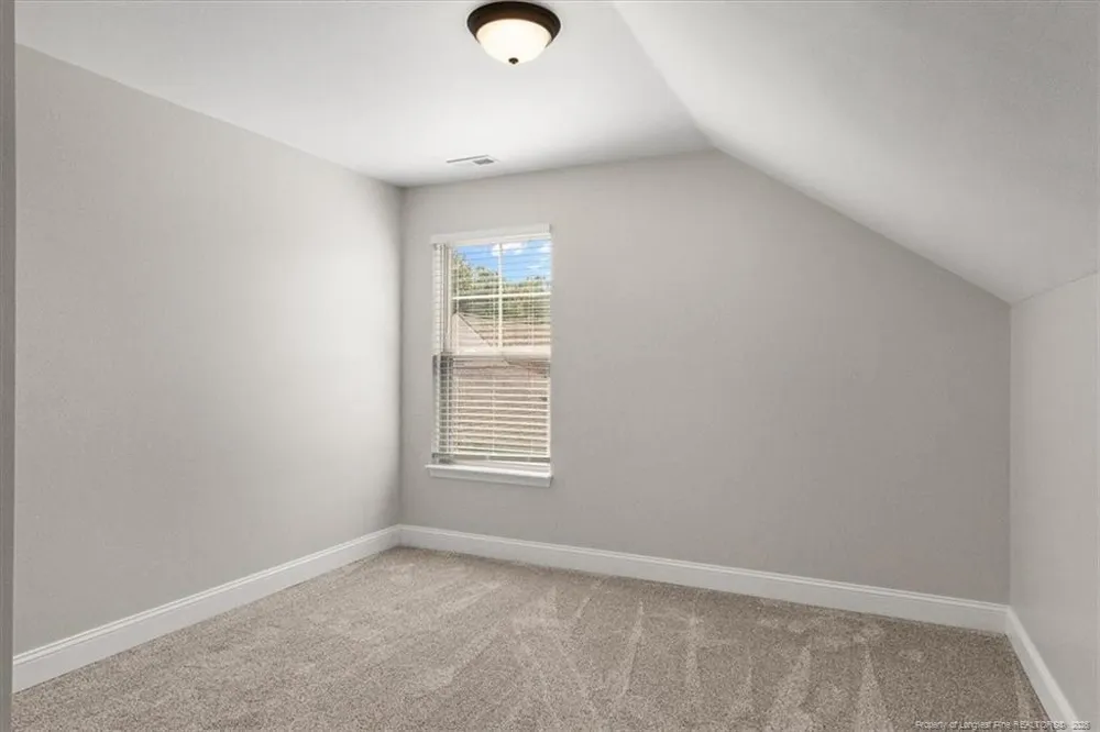 135 Valley Stream Road Spring Lake, NC 28390