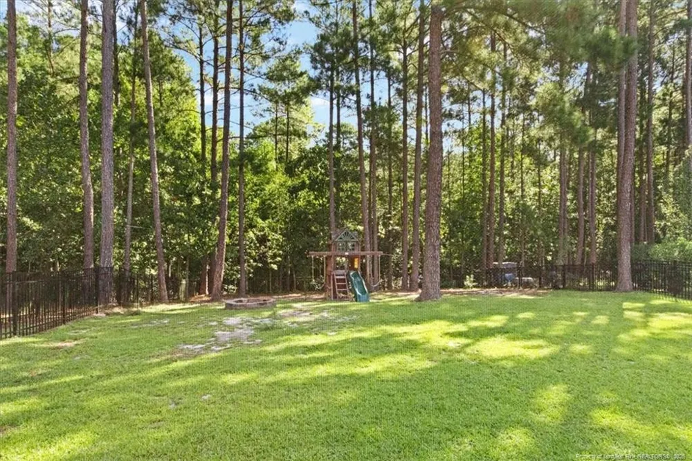 135 Valley Stream Road Spring Lake, NC 28390