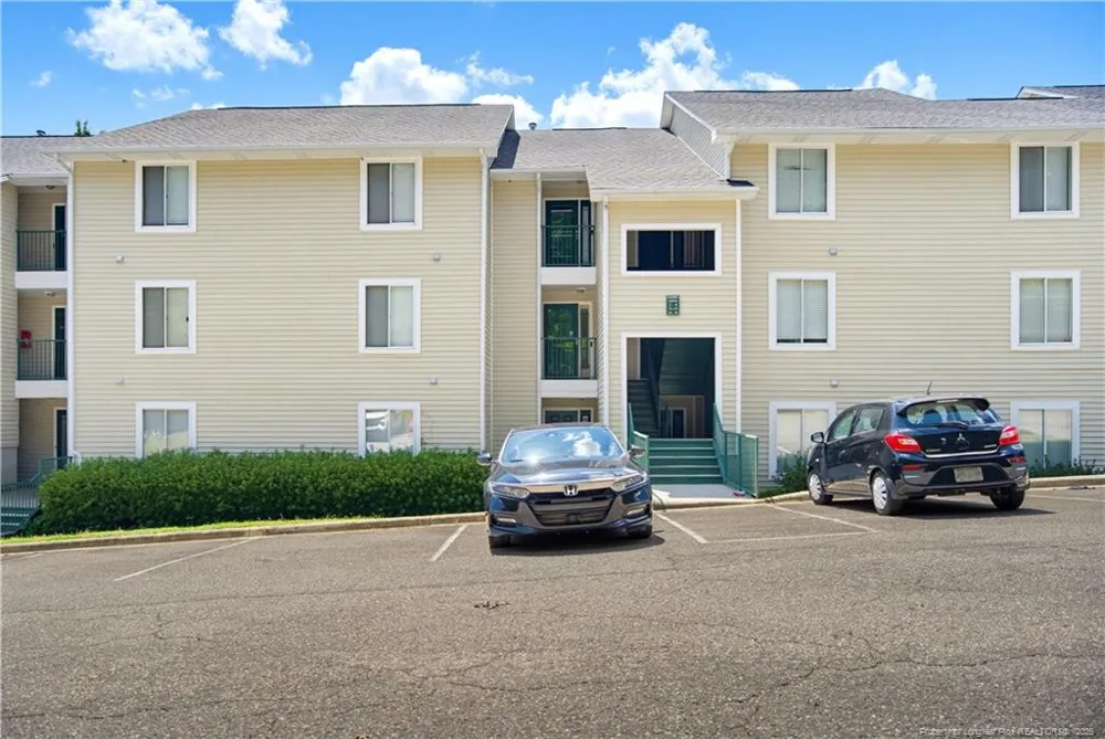 3385 Galleria Place #20 Fayetteville, NC 28303