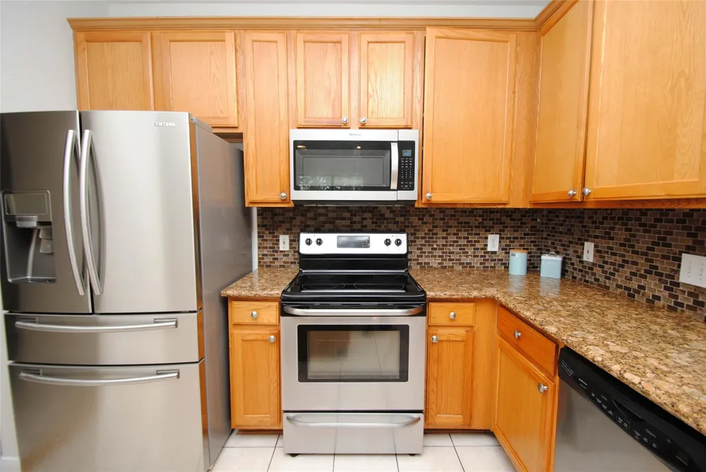 10519 Village Lake Drive Missouri City, TX 77459