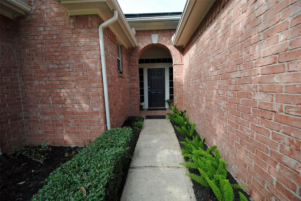 10519 Village Lake Drive Missouri City, TX 77459