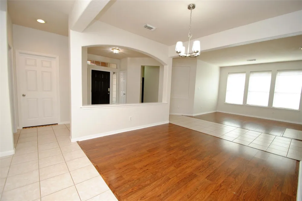 10519 Village Lake Drive Missouri City, TX 77459