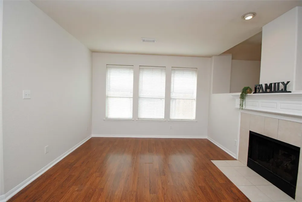 10519 Village Lake Drive Missouri City, TX 77459