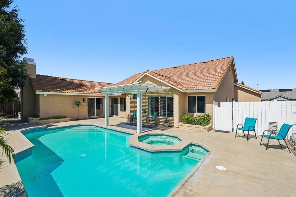 25430 Blackthorne Drive Murrieta, CA 92563
