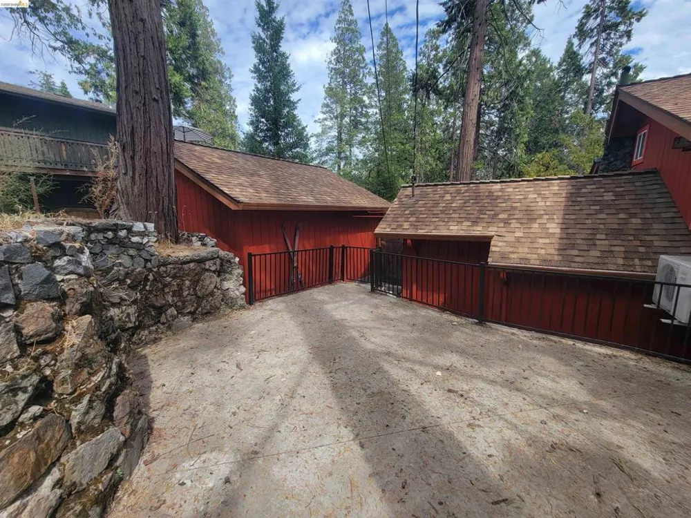 22914 Placer Twain Harte, CA 95383