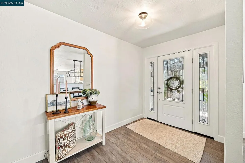 19 Inverness Dr Napa, CA 94558