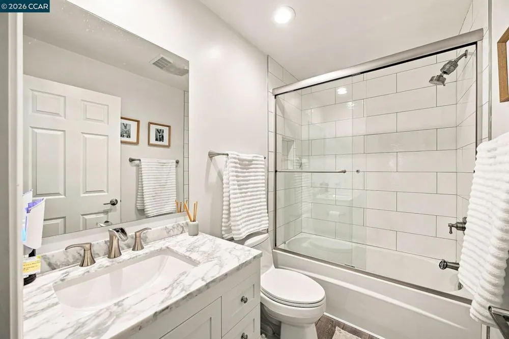 19 Inverness Dr Napa, CA 94558