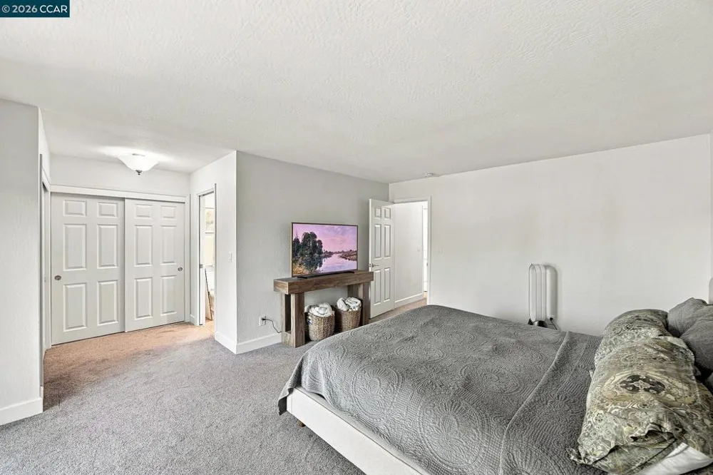 19 Inverness Dr Napa, CA 94558