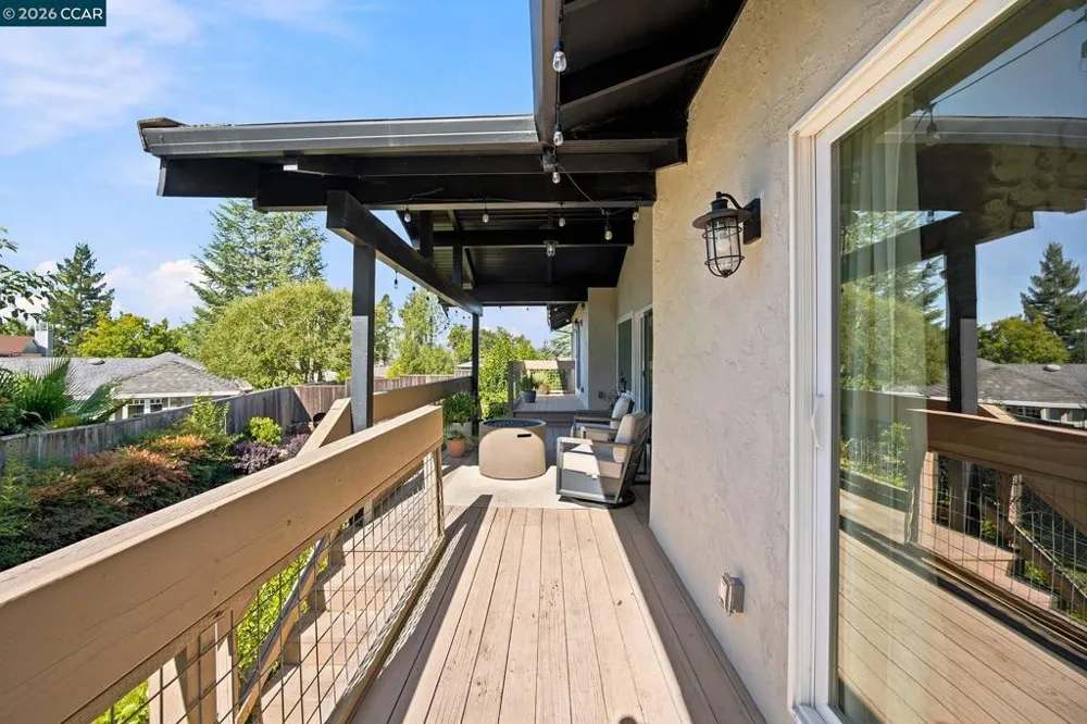 19 Inverness Dr Napa, CA 94558