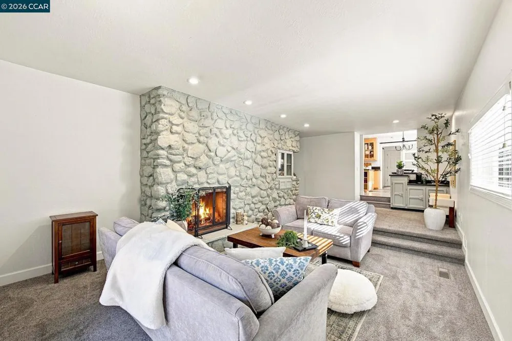 19 Inverness Dr Napa, CA 94558