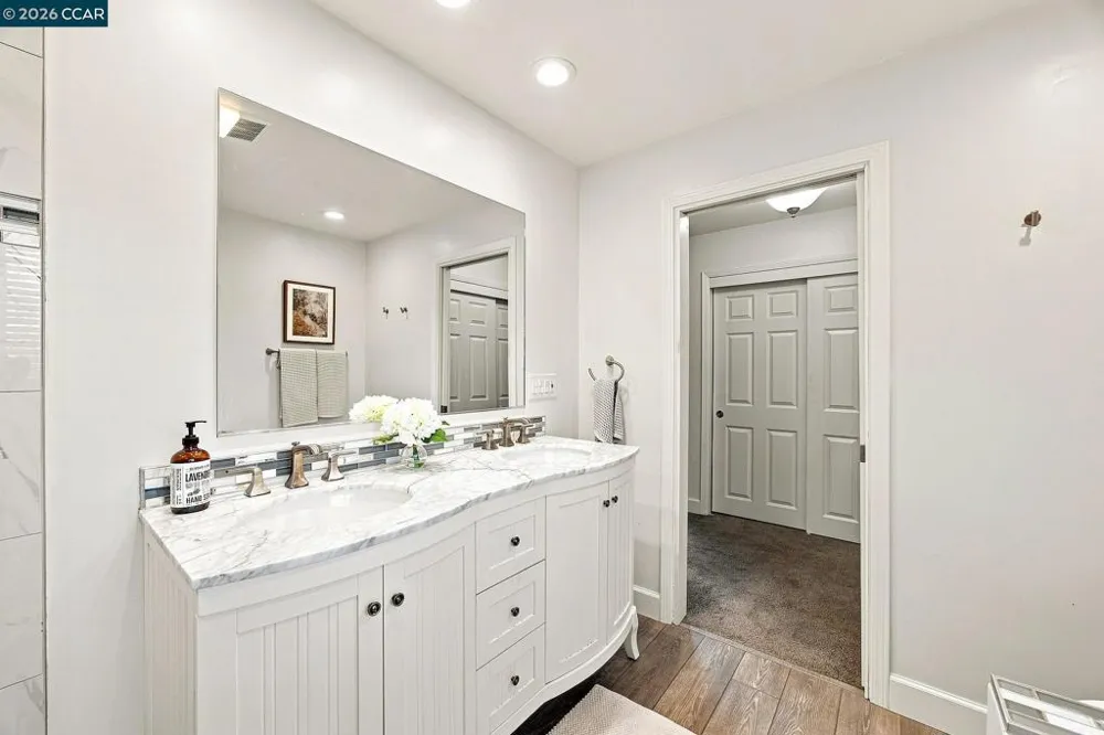 19 Inverness Dr Napa, CA 94558