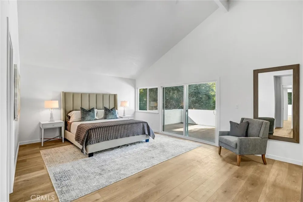 27064 Esward Drive Calabasas, CA 91301