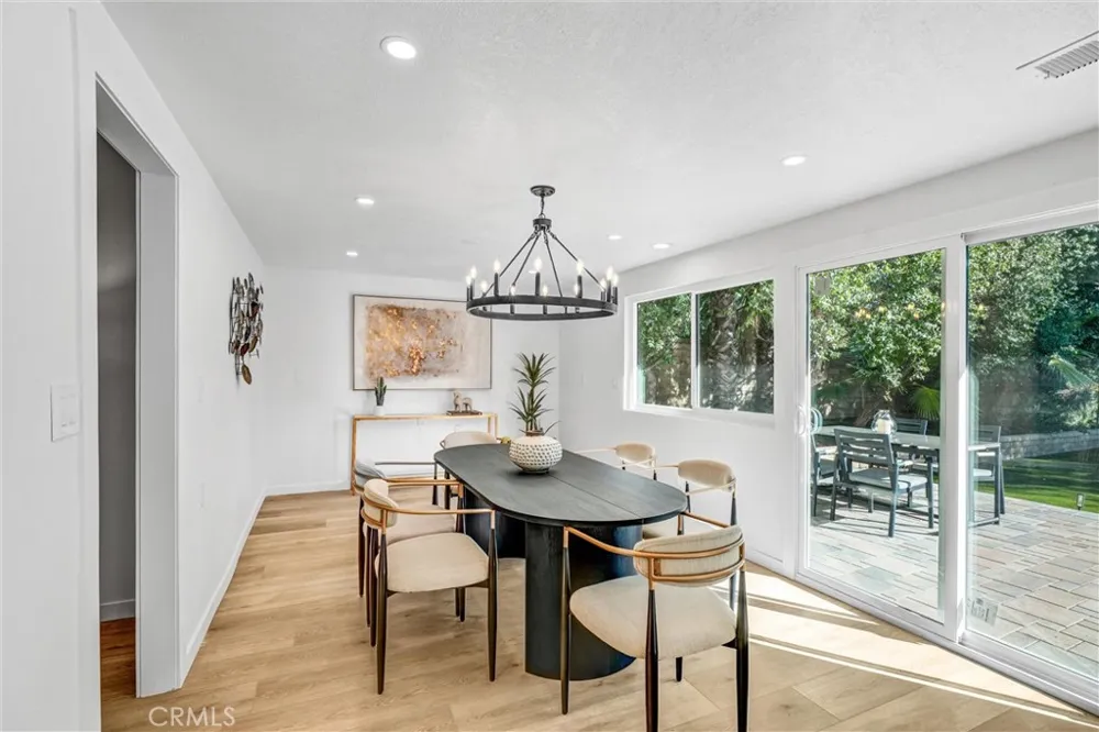 27064 Esward Drive Calabasas, CA 91301