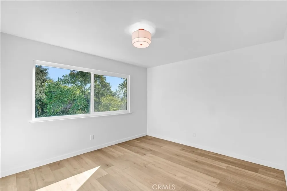 27064 Esward Drive Calabasas, CA 91301