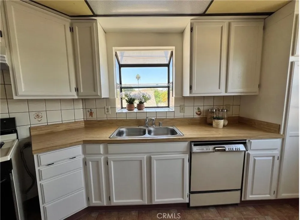 5034 Templeton Street #B El Sereno, CA 90032