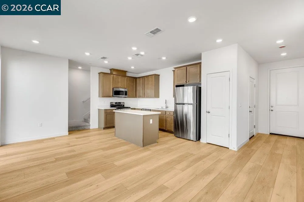 8837 J Sheehan St Elk Grove, CA 95624