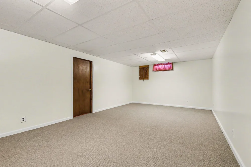 8530 SW Elkwood Drive SW Byron Center, MI 49315