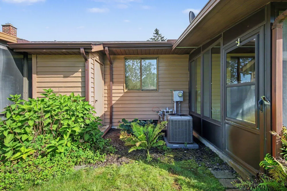 8530 SW Elkwood Drive SW Byron Center, MI 49315
