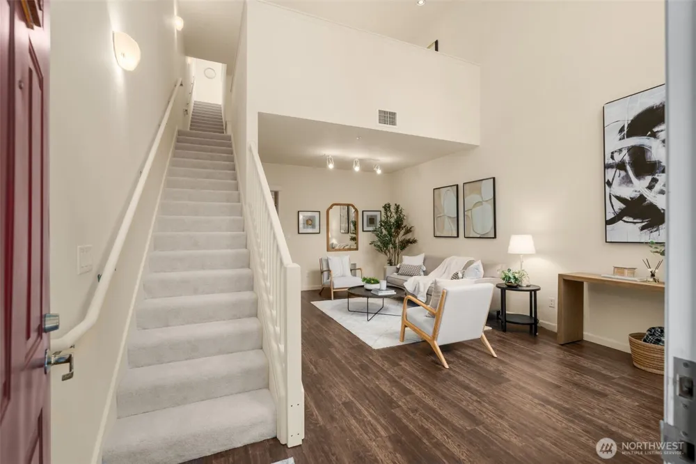 10042 Main Street #112 Bellevue, WA 98004
