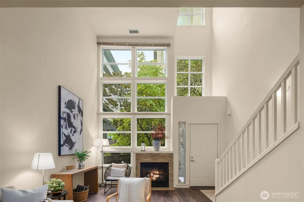 10042 Main Street #112 Bellevue, WA 98004