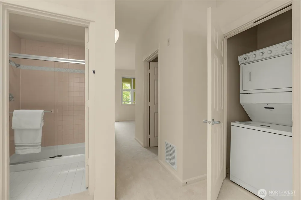 10042 Main Street #112 Bellevue, WA 98004
