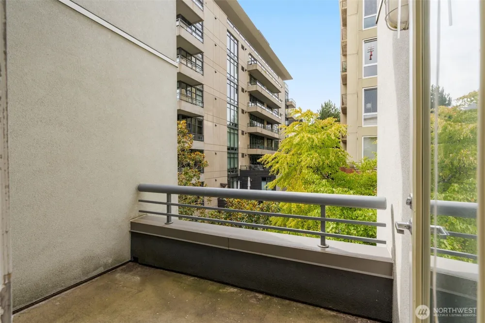 10042 Main Street #112 Bellevue, WA 98004