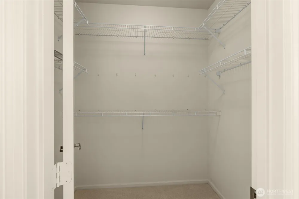 10042 Main Street #112 Bellevue, WA 98004