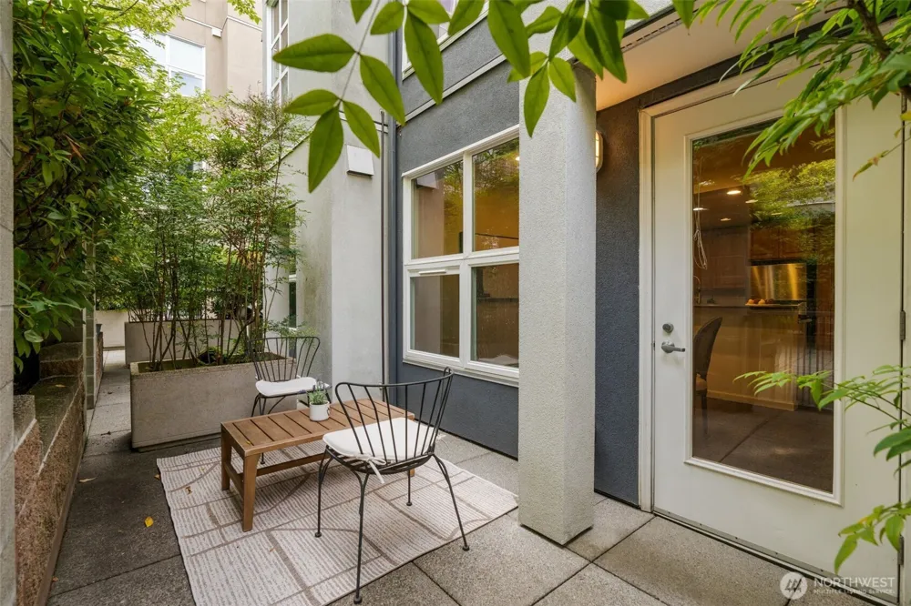 10042 Main Street #112 Bellevue, WA 98004