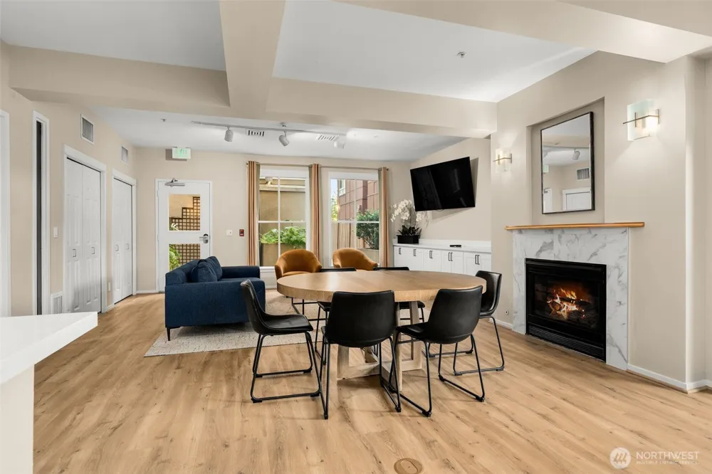 10042 Main Street #112 Bellevue, WA 98004