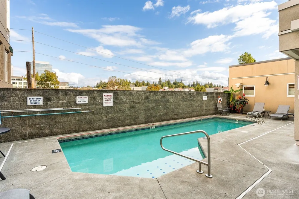 10042 Main Street #112 Bellevue, WA 98004