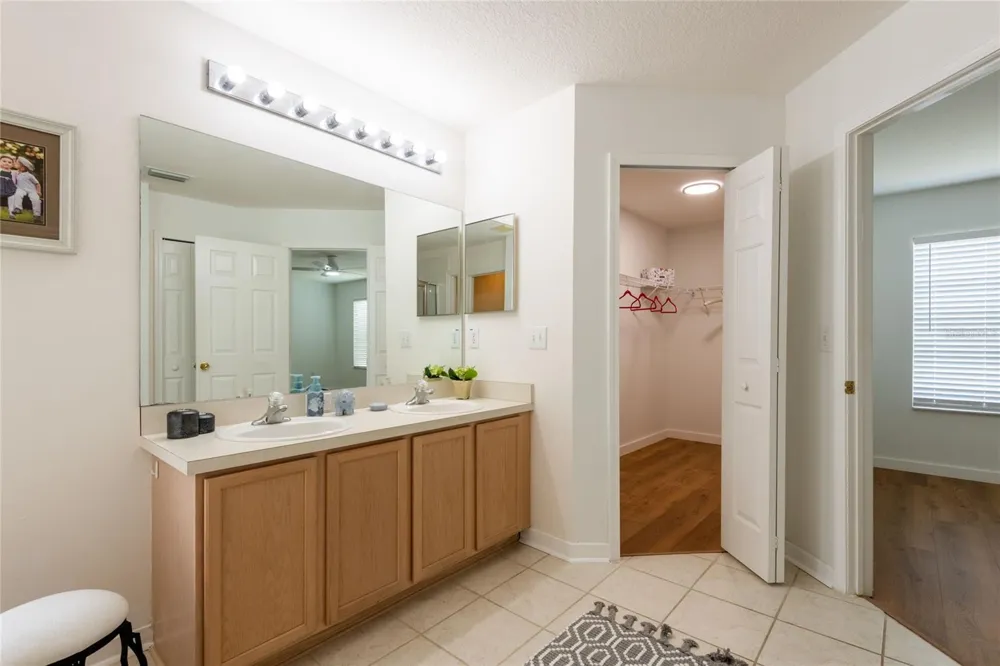 10823 HOFFNER EDGE DRIVE Riverview, FL 33579
