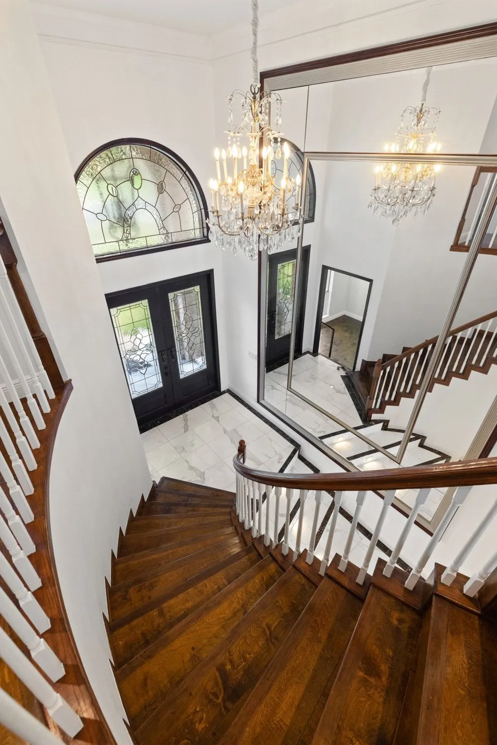 17 Hedgebrook Way The Hills, TX 78738