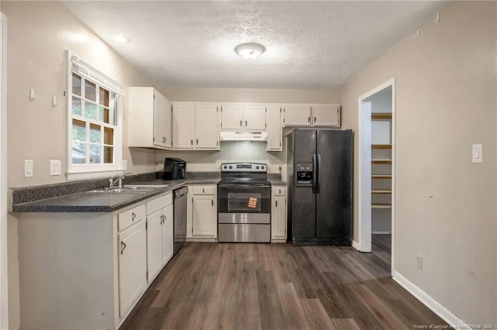 733 Goodyear Drive Spring Lake, NC 28390
