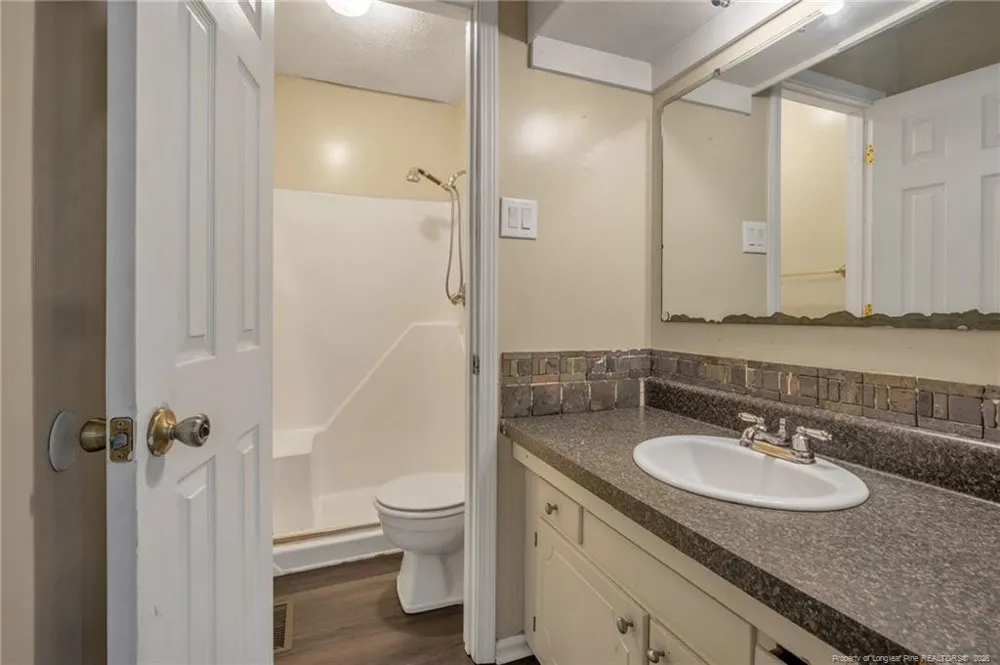 733 Goodyear Drive Spring Lake, NC 28390