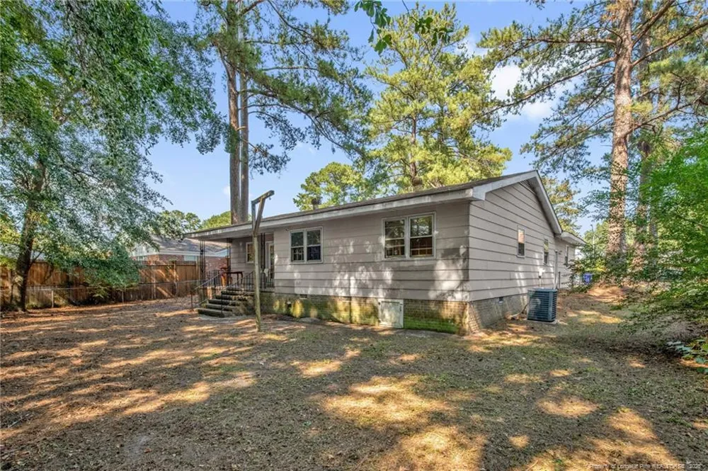 733 Goodyear Drive Spring Lake, NC 28390