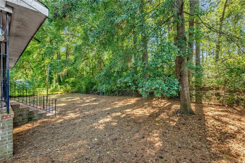 733 Goodyear Drive Spring Lake, NC 28390
