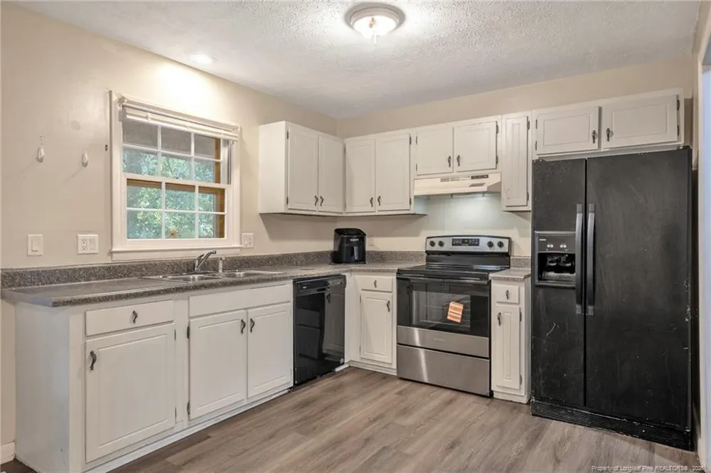 733 Goodyear Drive Spring Lake, NC 28390