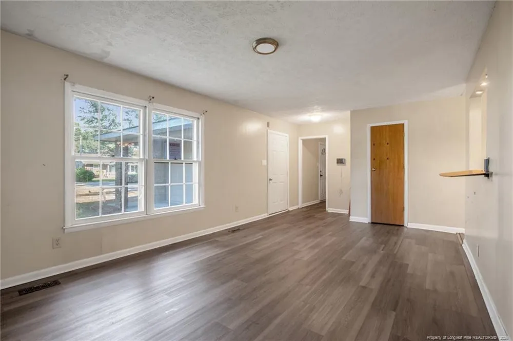 733 Goodyear Drive Spring Lake, NC 28390