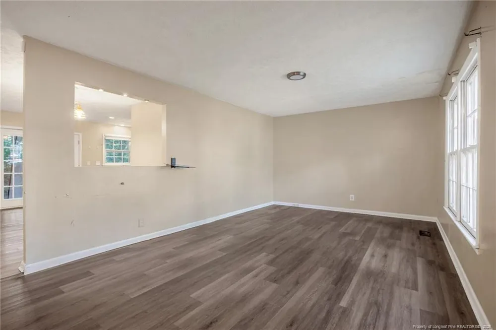 733 Goodyear Drive Spring Lake, NC 28390