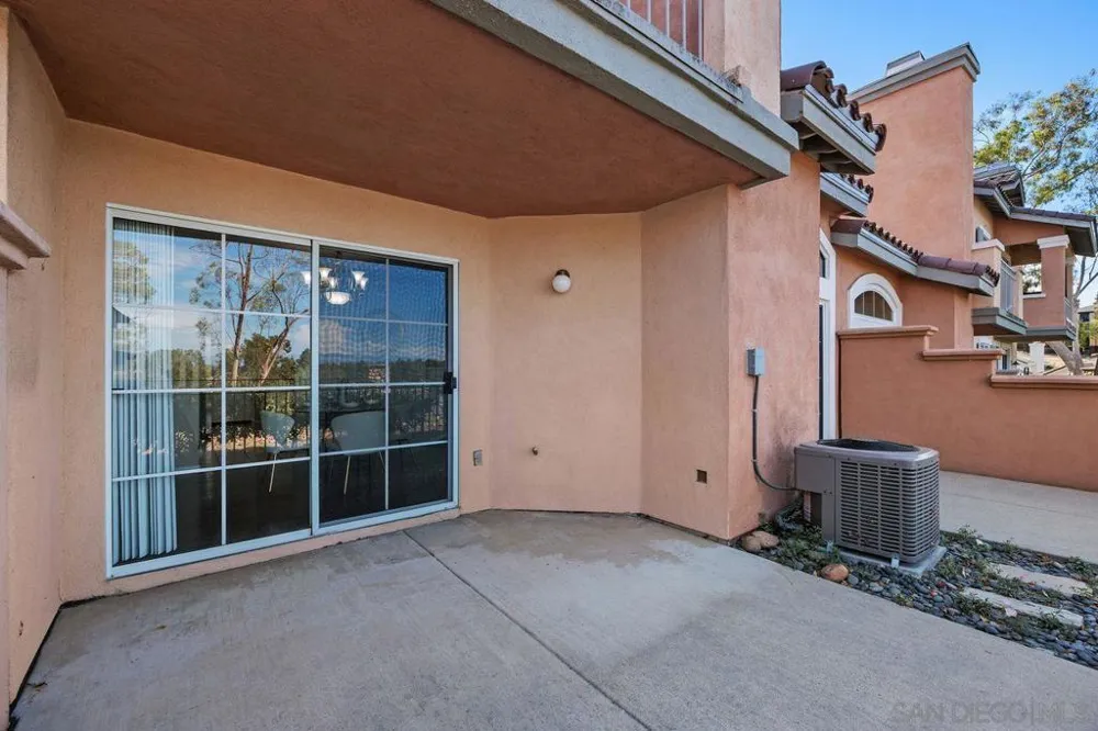 11916 Tivoli Park #8 San Diego, CA 92128